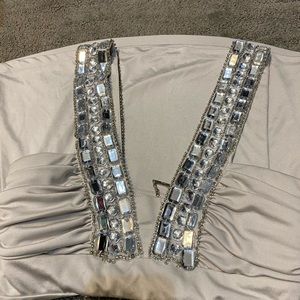 Light gray sparkly top by Erato